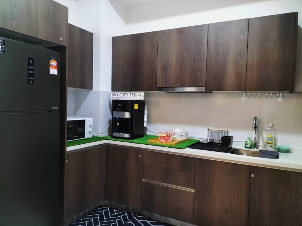 Sky Cozy Troika Residence, 1 Bedroom 4-6 Pax, 2 Bedrooms 6-8 Pax, Pool Vew, Sky & City View, Free Parking, Pool, Unlimited Wifi & Netflix Kota Bharu Bagian luar foto